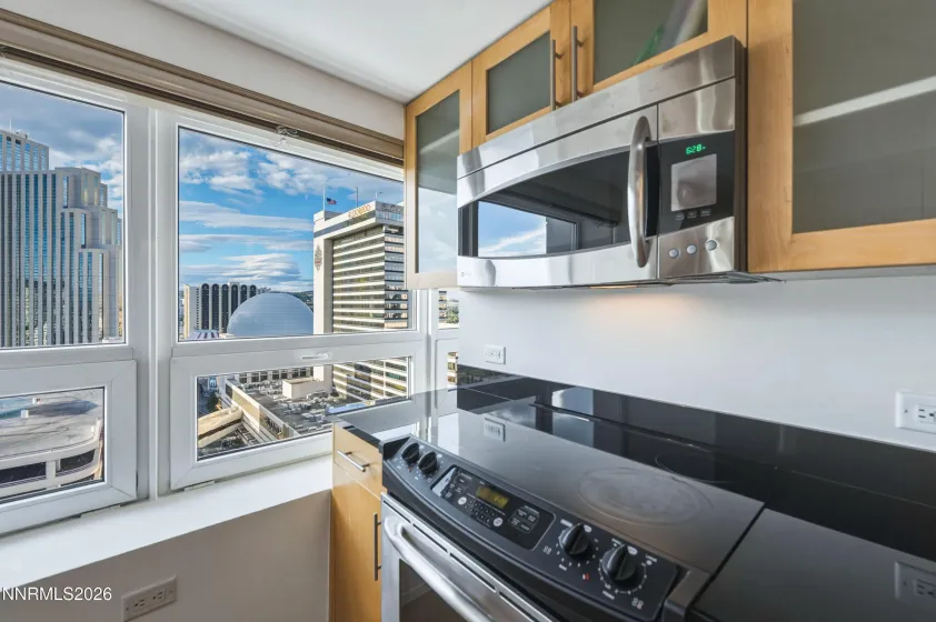 255 Sierra, Reno, Nevada 89501, 1 Bedroom Bedrooms, ,1 BathroomBathrooms,Residential,Residential,Sierra,0,260011422