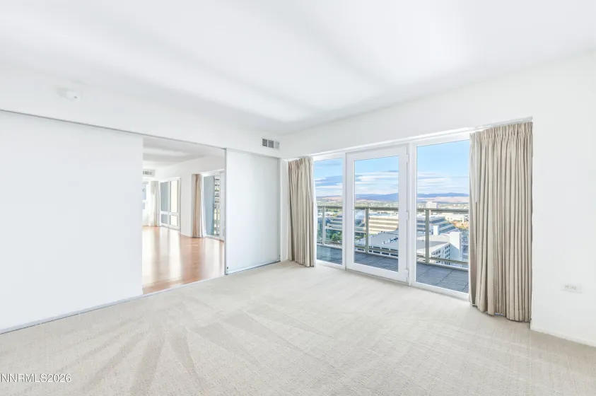 255 Sierra, Reno, Nevada 89501, 1 Bedroom Bedrooms, ,1 BathroomBathrooms,Residential,Residential,Sierra,0,260011422