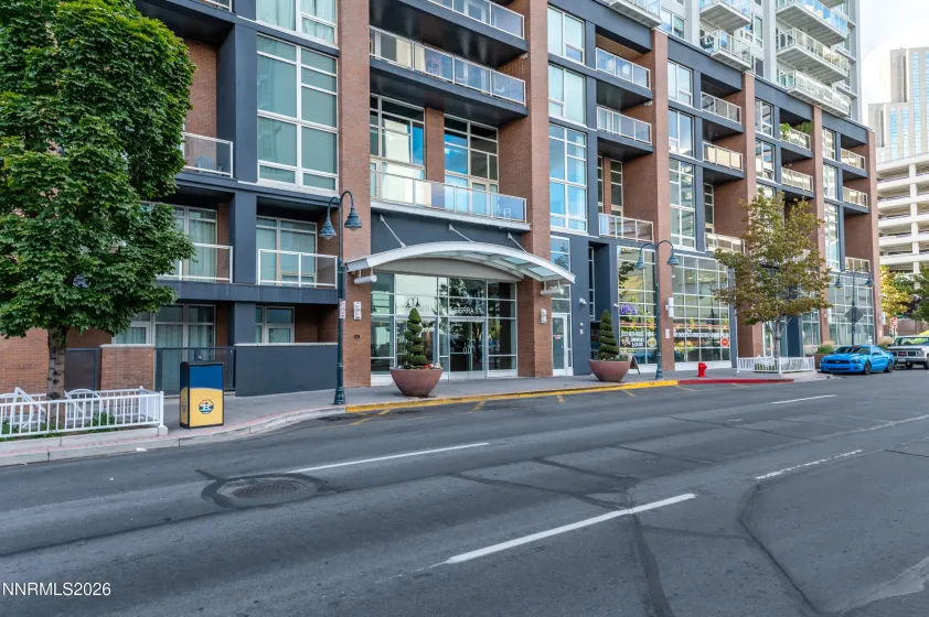 255 Sierra, Reno, Nevada 89501, 1 Bedroom Bedrooms, ,1 BathroomBathrooms,Residential,Residential,Sierra,0,260011422