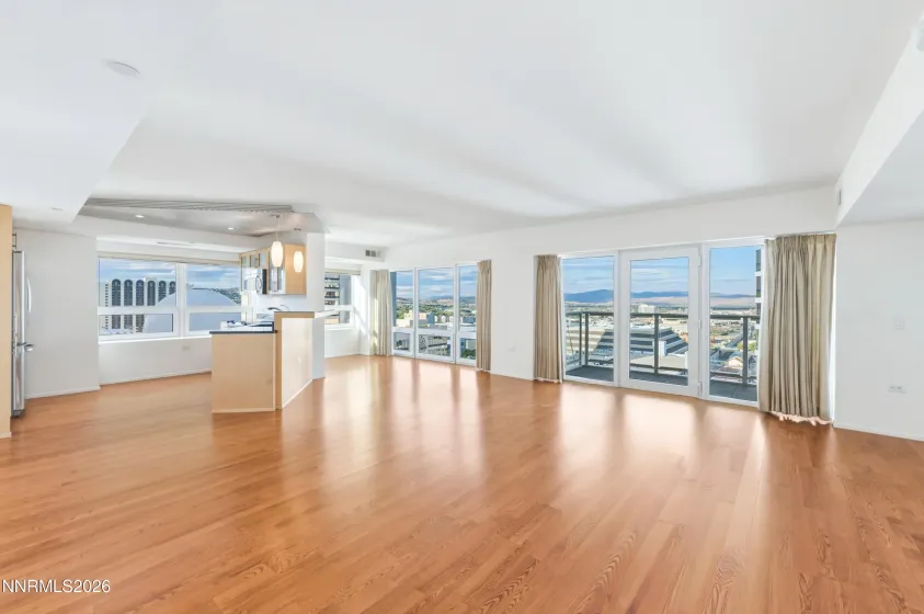 255 Sierra, Reno, Nevada 89501, 1 Bedroom Bedrooms, ,1 BathroomBathrooms,Residential,Residential,Sierra,0,260011422