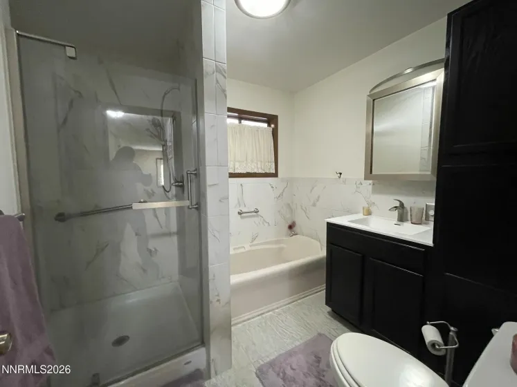 27 Center, Yerington, Nevada 89447, 2 Bedrooms Bedrooms, ,2 BathroomsBathrooms,Residential,Residential,Center,0,260011423
