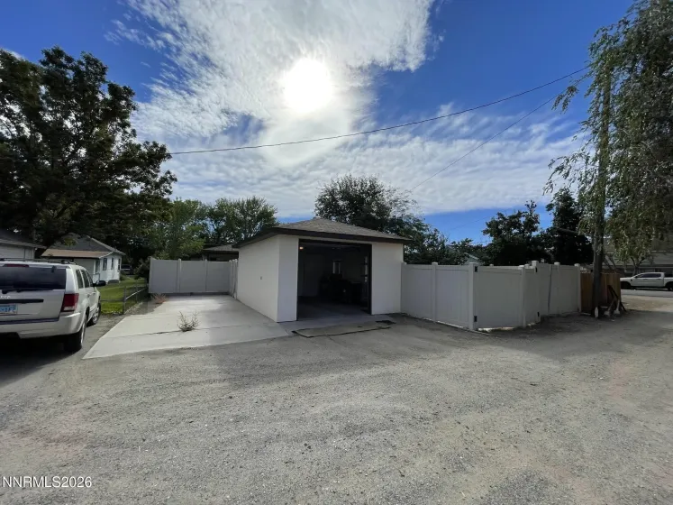 27 Center, Yerington, Nevada 89447, 2 Bedrooms Bedrooms, ,2 BathroomsBathrooms,Residential,Residential,Center,0,260011423