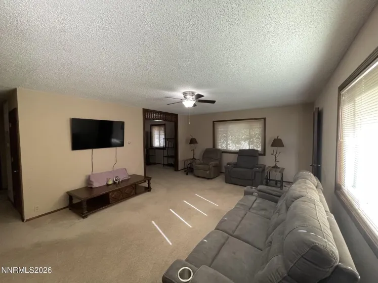 27 Center, Yerington, Nevada 89447, 2 Bedrooms Bedrooms, ,2 BathroomsBathrooms,Residential,Residential,Center,0,260011423