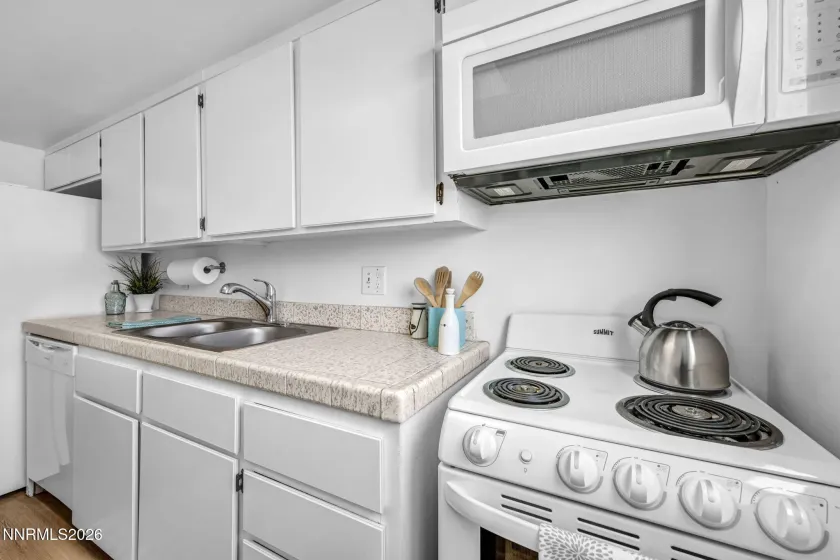 3575 Balboa, Reno, Nevada 89503, 3 Bedrooms Bedrooms, ,3 BathroomsBathrooms,Residential,Residential,Balboa,0,260011424