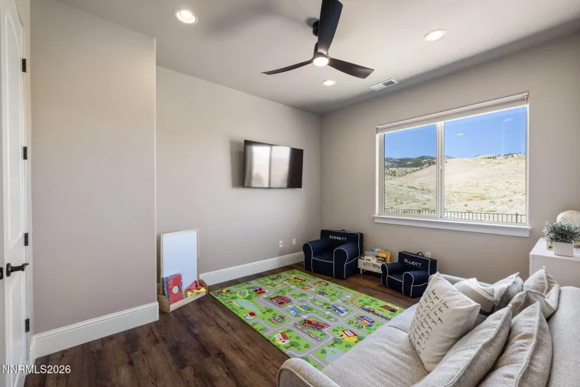 3172 Vista Favoloso, Reno, Nevada 89519, 4 Bedrooms Bedrooms, ,5 BathroomsBathrooms,Residential,Residential,Vista Favoloso,0,260011427