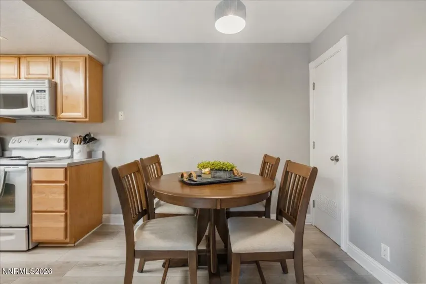 555 Patriot, Reno, Nevada 89511, 2 Bedrooms Bedrooms, ,1 BathroomBathrooms,Residential,Residential,Patriot,0,260011436