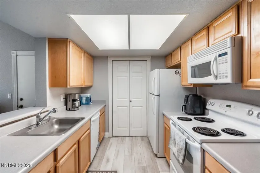 555 Patriot, Reno, Nevada 89511, 2 Bedrooms Bedrooms, ,1 BathroomBathrooms,Residential,Residential,Patriot,0,260011436