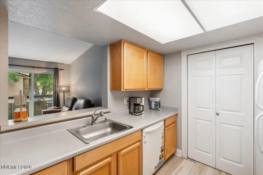 555 Patriot, Reno, Nevada 89511, 2 Bedrooms Bedrooms, ,1 BathroomBathrooms,Residential,Residential,Patriot,0,260011436