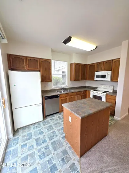9229 Lone Wolf, Reno, Nevada 89506, 2 Bedrooms Bedrooms, ,2 BathroomsBathrooms,Residential,Residential,Lone Wolf,0,260011438