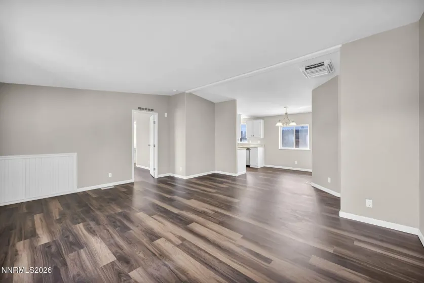 4962 Newport, Reno, Nevada 89506, 3 Bedrooms Bedrooms, ,2 BathroomsBathrooms,Residential,Residential,Newport,0,260011439