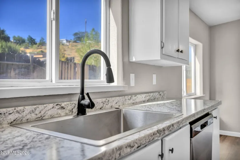 4962 Newport, Reno, Nevada 89506, 3 Bedrooms Bedrooms, ,2 BathroomsBathrooms,Residential,Residential,Newport,0,260011439
