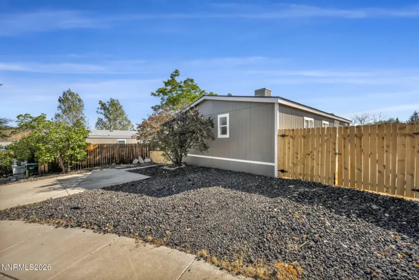 4962 Newport, Reno, Nevada 89506, 3 Bedrooms Bedrooms, ,2 BathroomsBathrooms,Residential,Residential,Newport,0,260011439