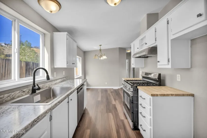 4962 Newport, Reno, Nevada 89506, 3 Bedrooms Bedrooms, ,2 BathroomsBathrooms,Residential,Residential,Newport,0,260011439