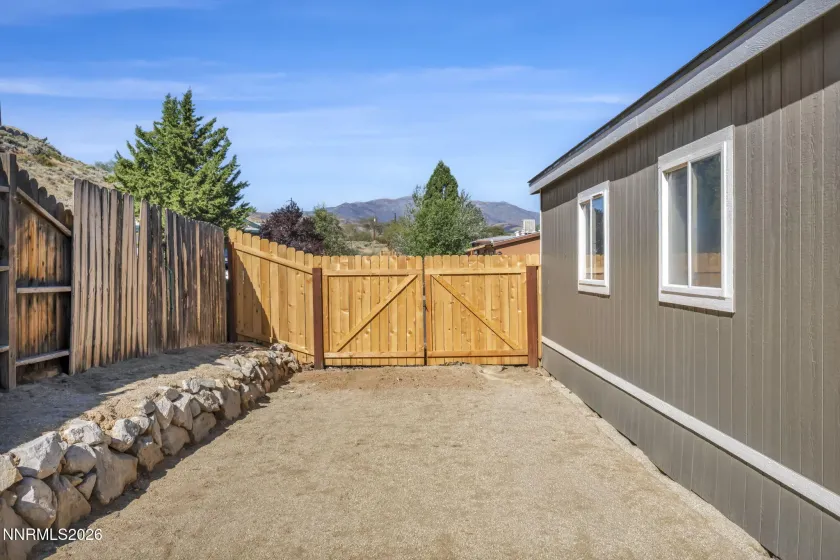 4962 Newport, Reno, Nevada 89506, 3 Bedrooms Bedrooms, ,2 BathroomsBathrooms,Residential,Residential,Newport,0,260011439