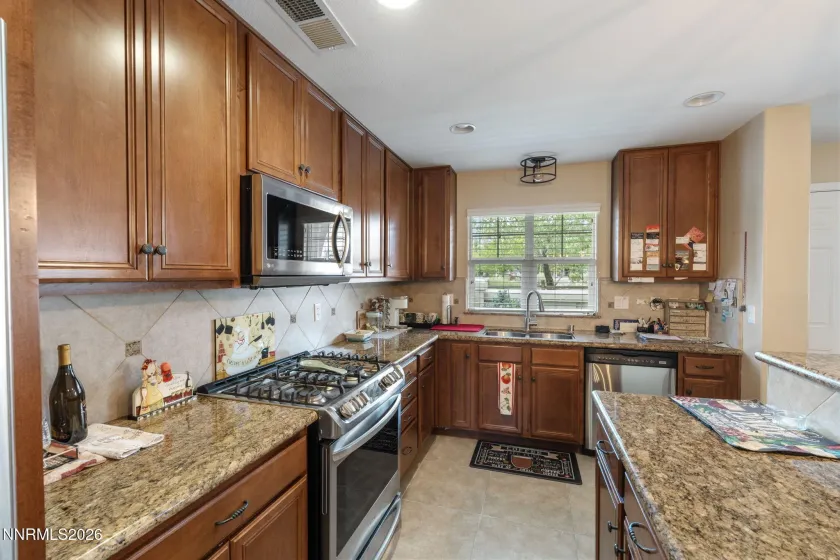 7695 Pebblestone, Reno, Nevada 89523, 3 Bedrooms Bedrooms, ,3 BathroomsBathrooms,Residential,Residential,Pebblestone,0,260011445