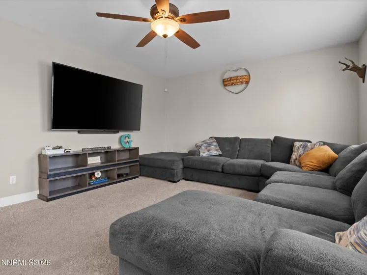 6980 Bannister, Sparks, Nevada 89436, 4 Bedrooms Bedrooms, ,4 BathroomsBathrooms,Residential,Residential,Bannister,0,260011446