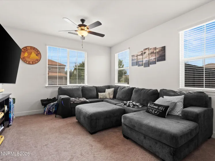 6980 Bannister, Sparks, Nevada 89436, 4 Bedrooms Bedrooms, ,4 BathroomsBathrooms,Residential,Residential,Bannister,0,260011446