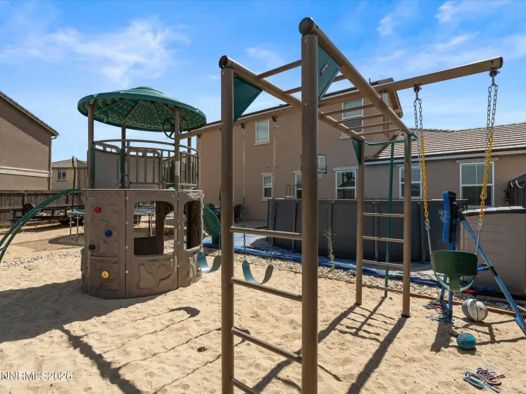 6980 Bannister, Sparks, Nevada 89436, 4 Bedrooms Bedrooms, ,4 BathroomsBathrooms,Residential,Residential,Bannister,0,260011446