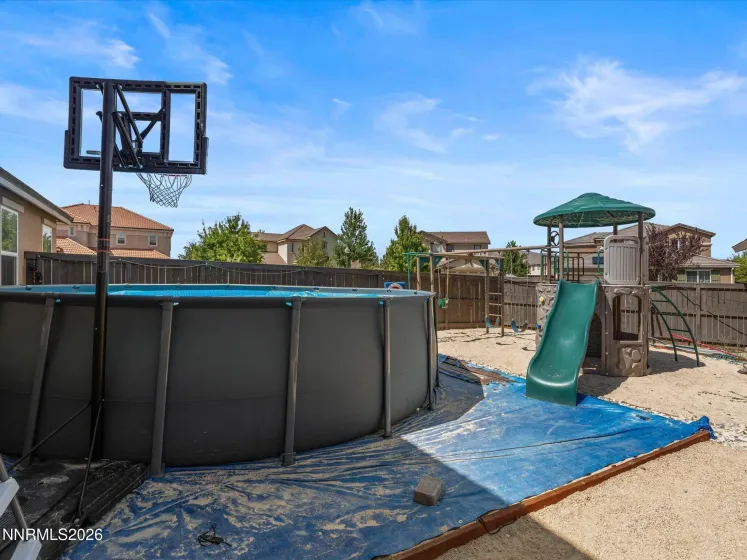 6980 Bannister, Sparks, Nevada 89436, 4 Bedrooms Bedrooms, ,4 BathroomsBathrooms,Residential,Residential,Bannister,0,260011446
