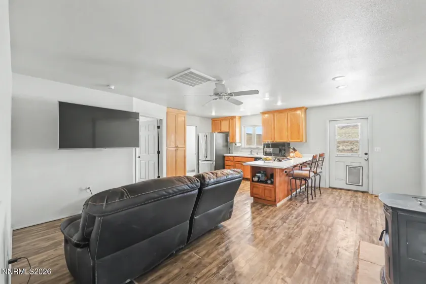 18585 Carson, Fallon, Nevada 89406, 1 Bedroom Bedrooms, ,1 BathroomBathrooms,Residential,Residential,Carson,0,260011453
