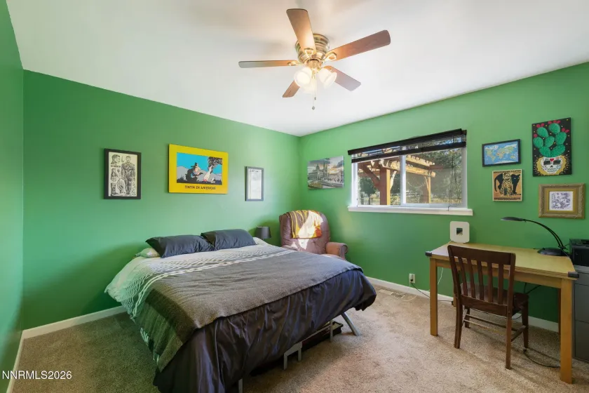 Guest bedroom 1