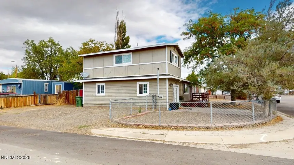375 Elquist, Battle Mountain, Nevada 89820, 4 Bedrooms Bedrooms, ,2 BathroomsBathrooms,Residential,Residential,Elquist,0,260011458