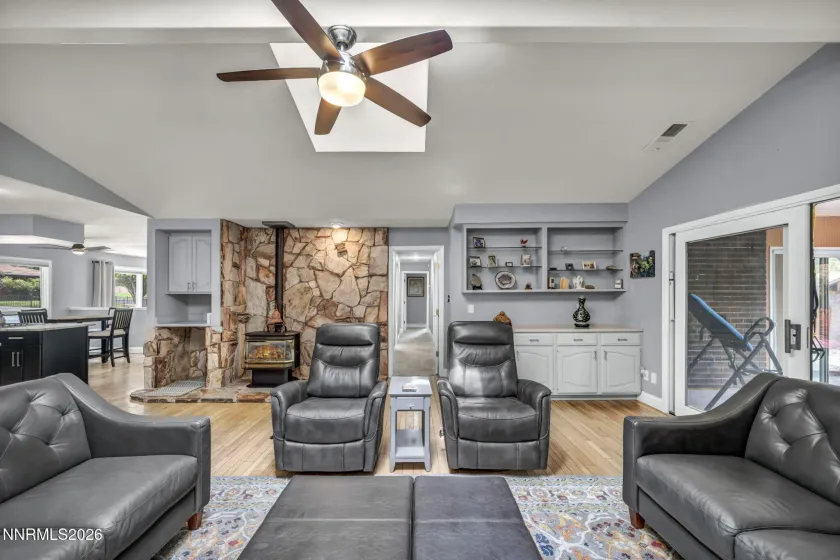 1521 Valencia, Carson City, Nevada 89703, 4 Bedrooms Bedrooms, ,3 BathroomsBathrooms,Residential,Residential,Valencia,0,260011441