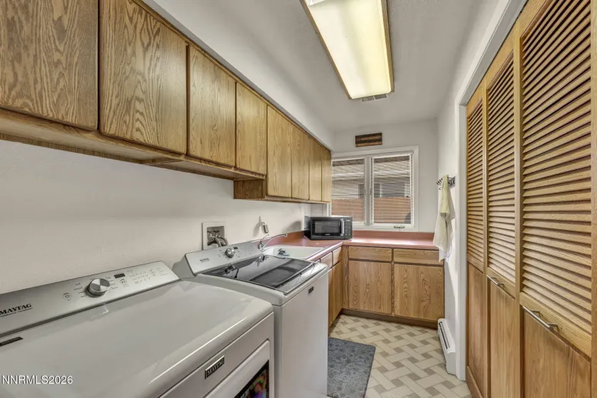1521 Valencia, Carson City, Nevada 89703, 4 Bedrooms Bedrooms, ,3 BathroomsBathrooms,Residential,Residential,Valencia,0,260011441