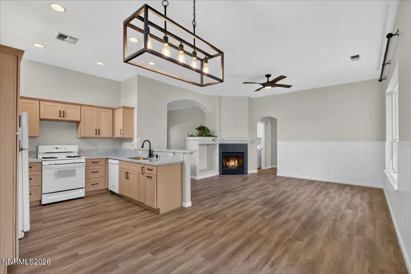 160 Sageglen, Verdi, Nevada 89439, 3 Bedrooms Bedrooms, ,2 BathroomsBathrooms,Residential,Residential,Sageglen,0,260011462