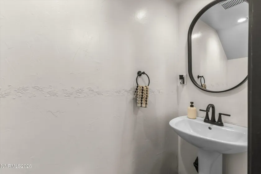 1531 Steven, Sparks, Nevada 89431, 2 Bedrooms Bedrooms, ,2 BathroomsBathrooms,Residential,Residential,Steven,0,260011464