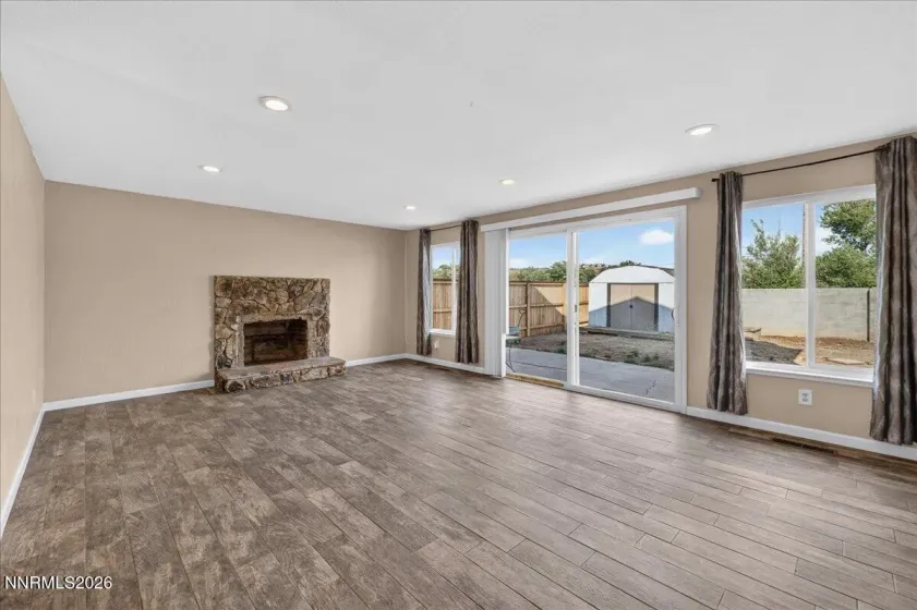 1903 Pinewood, Sparks, Nevada 89434, 4 Bedrooms Bedrooms, ,3 BathroomsBathrooms,Residential,Residential,Pinewood,0,260011471