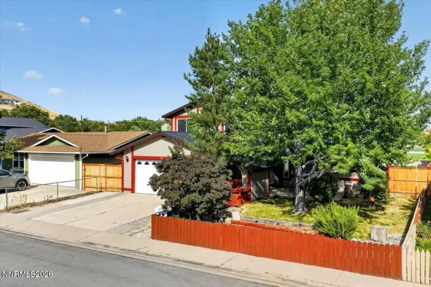 1903 Pinewood, Sparks, Nevada 89434, 4 Bedrooms Bedrooms, ,3 BathroomsBathrooms,Residential,Residential,Pinewood,0,260011471