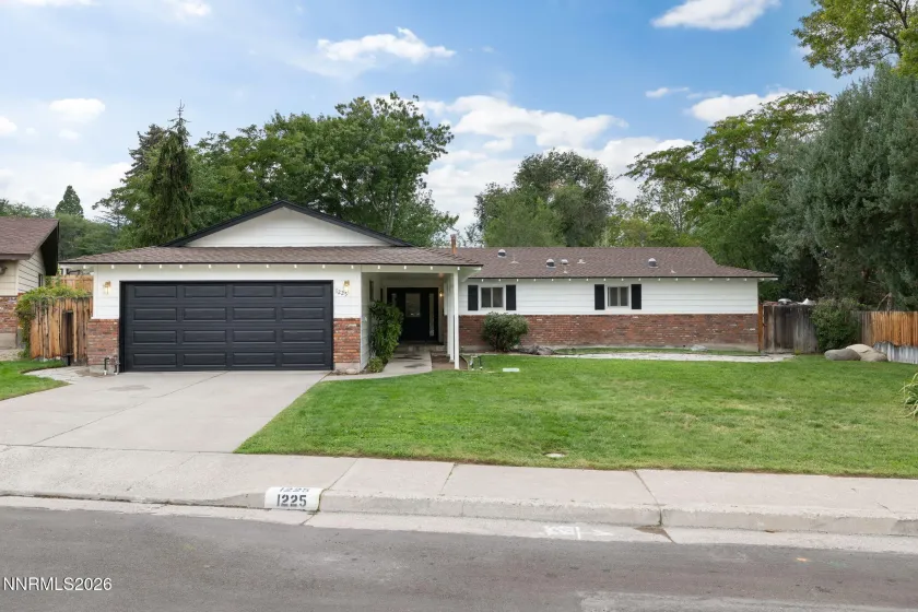 1225 Rowland, Reno, Nevada 89509, 3 Bedrooms Bedrooms, ,2 BathroomsBathrooms,Residential,Residential,Rowland,0,260011472