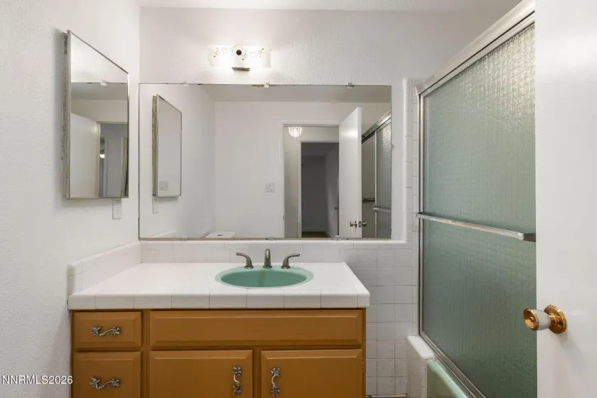 1225 Rowland, Reno, Nevada 89509, 3 Bedrooms Bedrooms, ,2 BathroomsBathrooms,Residential,Residential,Rowland,0,260011472