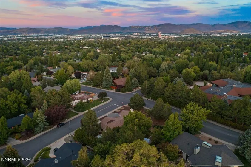 2805 Pinenut, Reno, Nevada 89509, 3 Bedrooms Bedrooms, ,2 BathroomsBathrooms,Residential,Residential,Pinenut,0,260011478