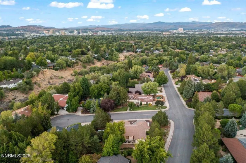 2805 Pinenut, Reno, Nevada 89509, 3 Bedrooms Bedrooms, ,2 BathroomsBathrooms,Residential,Residential,Pinenut,0,260011478