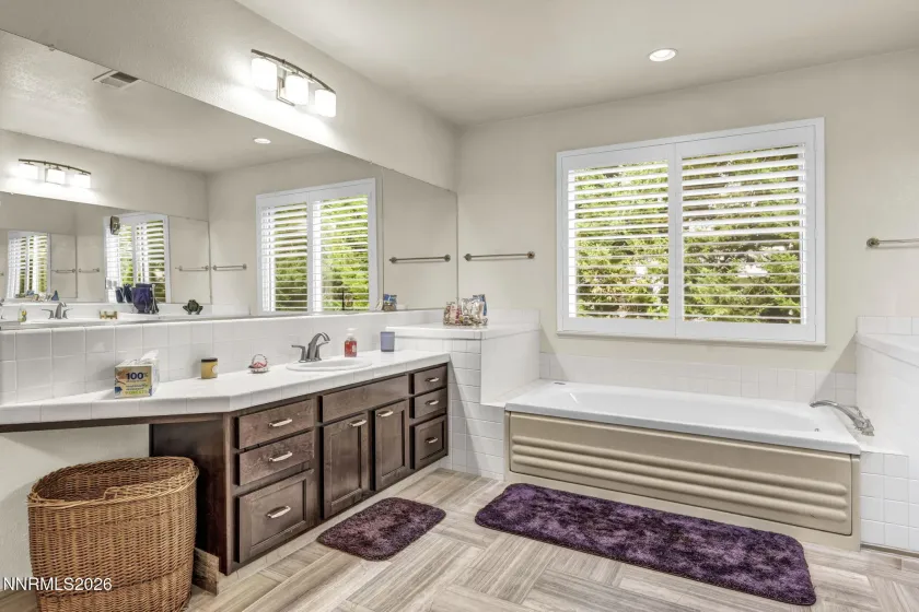 4846 Ramcreek, Reno, Nevada 89519, 5 Bedrooms Bedrooms, ,3 BathroomsBathrooms,Residential,Residential,Ramcreek,0,260011480