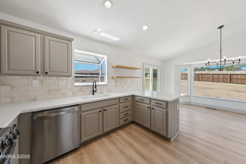 485 Veronica, Sparks, Nevada 89436, 3 Bedrooms Bedrooms, ,2 BathroomsBathrooms,Residential,Residential,Veronica,0,260011481