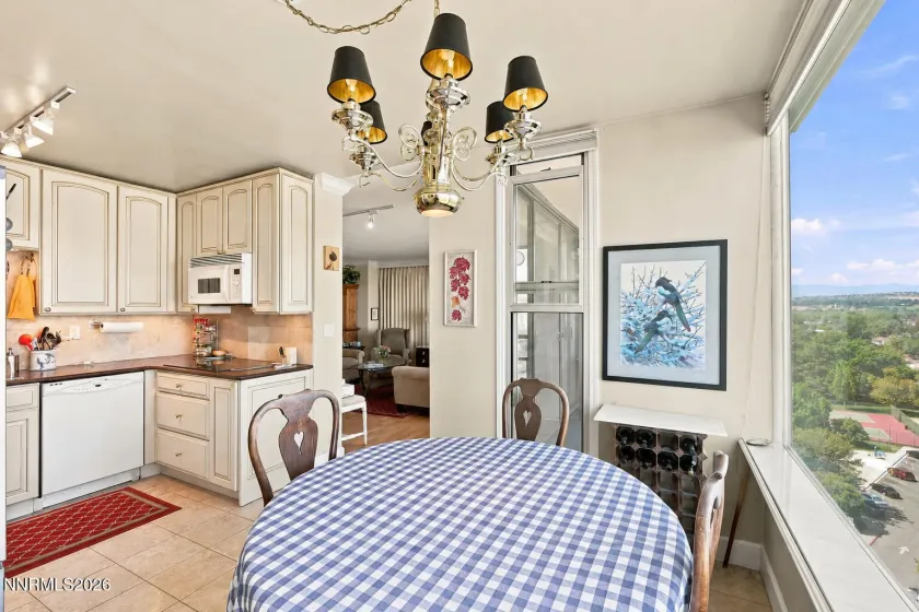 280 Island, Reno, Nevada 89501, 2 Bedrooms Bedrooms, ,2 BathroomsBathrooms,Residential,Residential,Island,0,260011483