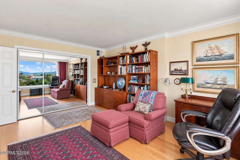 280 Island, Reno, Nevada 89501, 2 Bedrooms Bedrooms, ,2 BathroomsBathrooms,Residential,Residential,Island,0,260011483