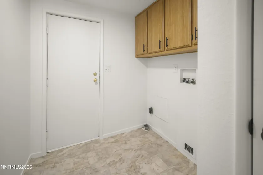 445 Mary, Fallon, Nevada 89406, 2 Bedrooms Bedrooms, ,2 BathroomsBathrooms,Residential,Residential,Mary,0,260011484