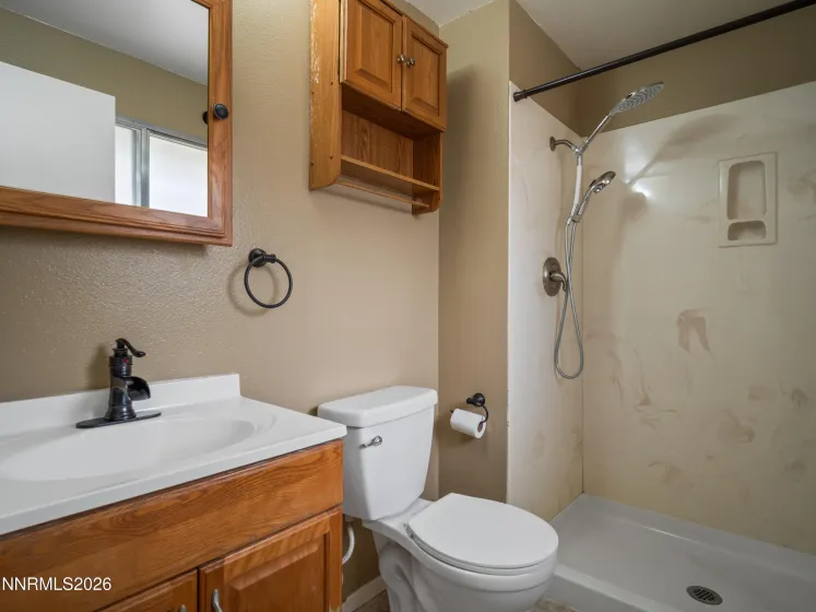2816 Gillis, Carson City, Nevada 89701, 3 Bedrooms Bedrooms, ,2 BathroomsBathrooms,Residential,Residential,Gillis,0,260011486