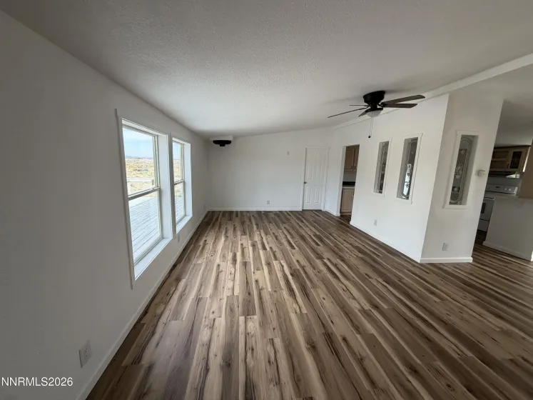 1655 6th, Silver Springs, Nevada 89429, 3 Bedrooms Bedrooms, ,2 BathroomsBathrooms,Residential,Residential,6th,0,260011496