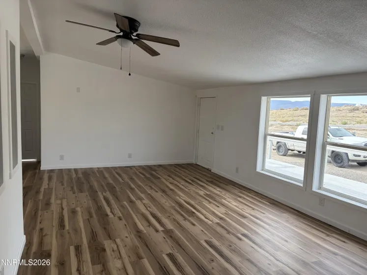 1655 6th, Silver Springs, Nevada 89429, 3 Bedrooms Bedrooms, ,2 BathroomsBathrooms,Residential,Residential,6th,0,260011496
