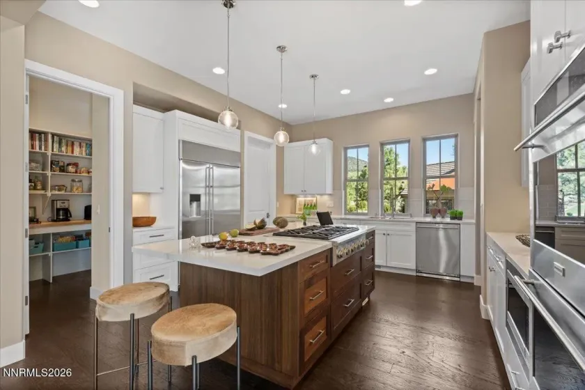 5700 Nordend, Reno, Nevada 89511, 3 Bedrooms Bedrooms, ,4 BathroomsBathrooms,Residential,Residential,Nordend,0,260011500