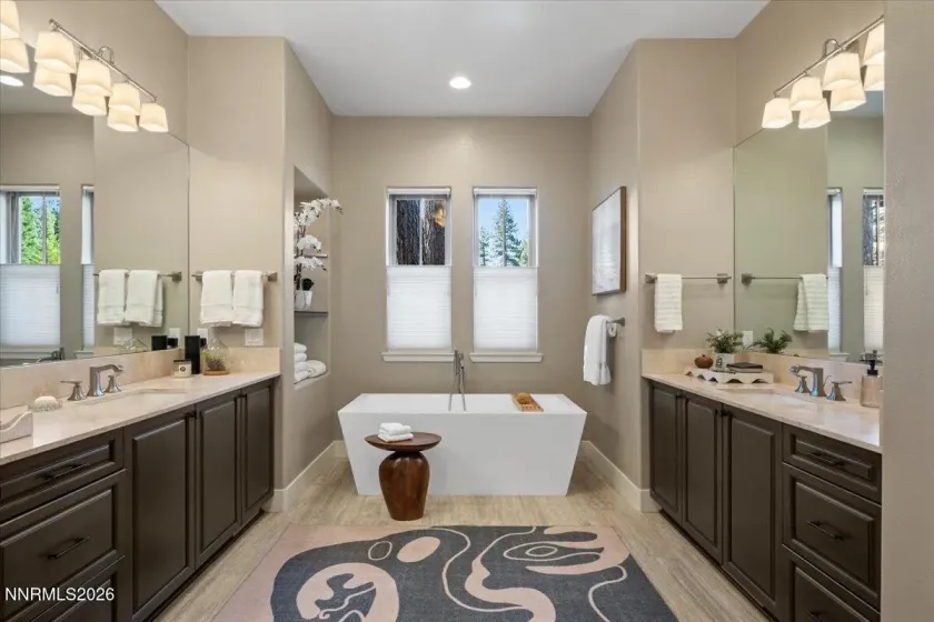 5700 Nordend, Reno, Nevada 89511, 3 Bedrooms Bedrooms, ,4 BathroomsBathrooms,Residential,Residential,Nordend,0,260011500