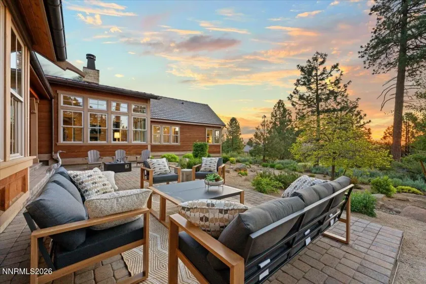 5700 Nordend, Reno, Nevada 89511, 3 Bedrooms Bedrooms, ,4 BathroomsBathrooms,Residential,Residential,Nordend,0,260011500
