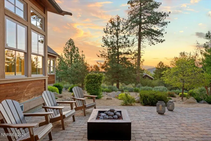5700 Nordend, Reno, Nevada 89511, 3 Bedrooms Bedrooms, ,4 BathroomsBathrooms,Residential,Residential,Nordend,0,260011500