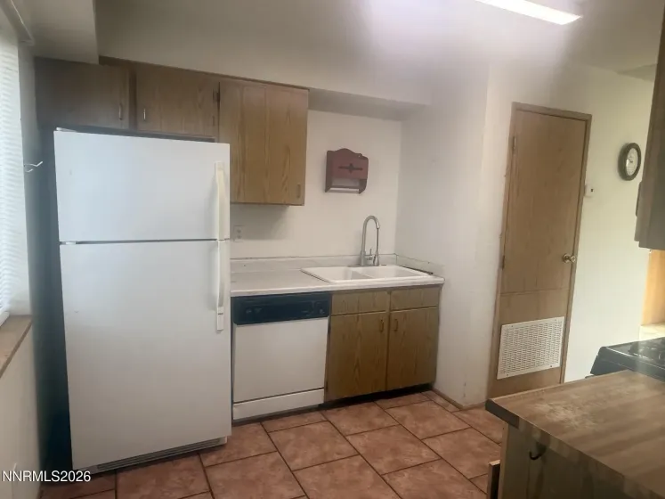 356 Appaloosa, Fernley, Nevada 89408, 2 Bedrooms Bedrooms, ,1 BathroomBathrooms,Residential,Residential,Appaloosa,0,260011503