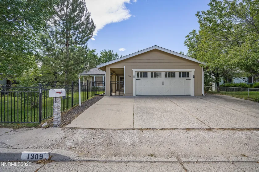 1309 Calico, Carson City, Nevada 89701, 3 Bedrooms Bedrooms, ,2 BathroomsBathrooms,Residential,Residential,Calico,0,260011504